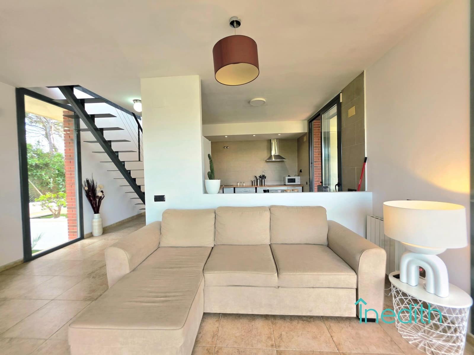 3 makuuhuone Huvila myytävänä paikassa Cubelles mukana 
autotalli - 395 000 € (Ref: 9648344)