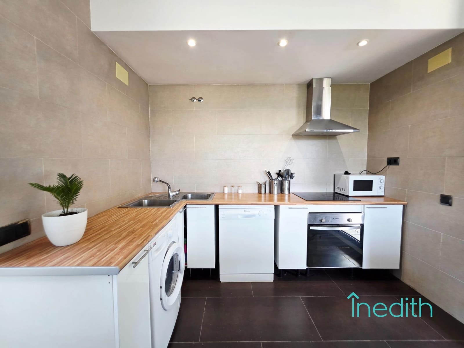 3 makuuhuone Huvila myytävänä paikassa Cubelles mukana 
autotalli - 395 000 € (Ref: 9648344)