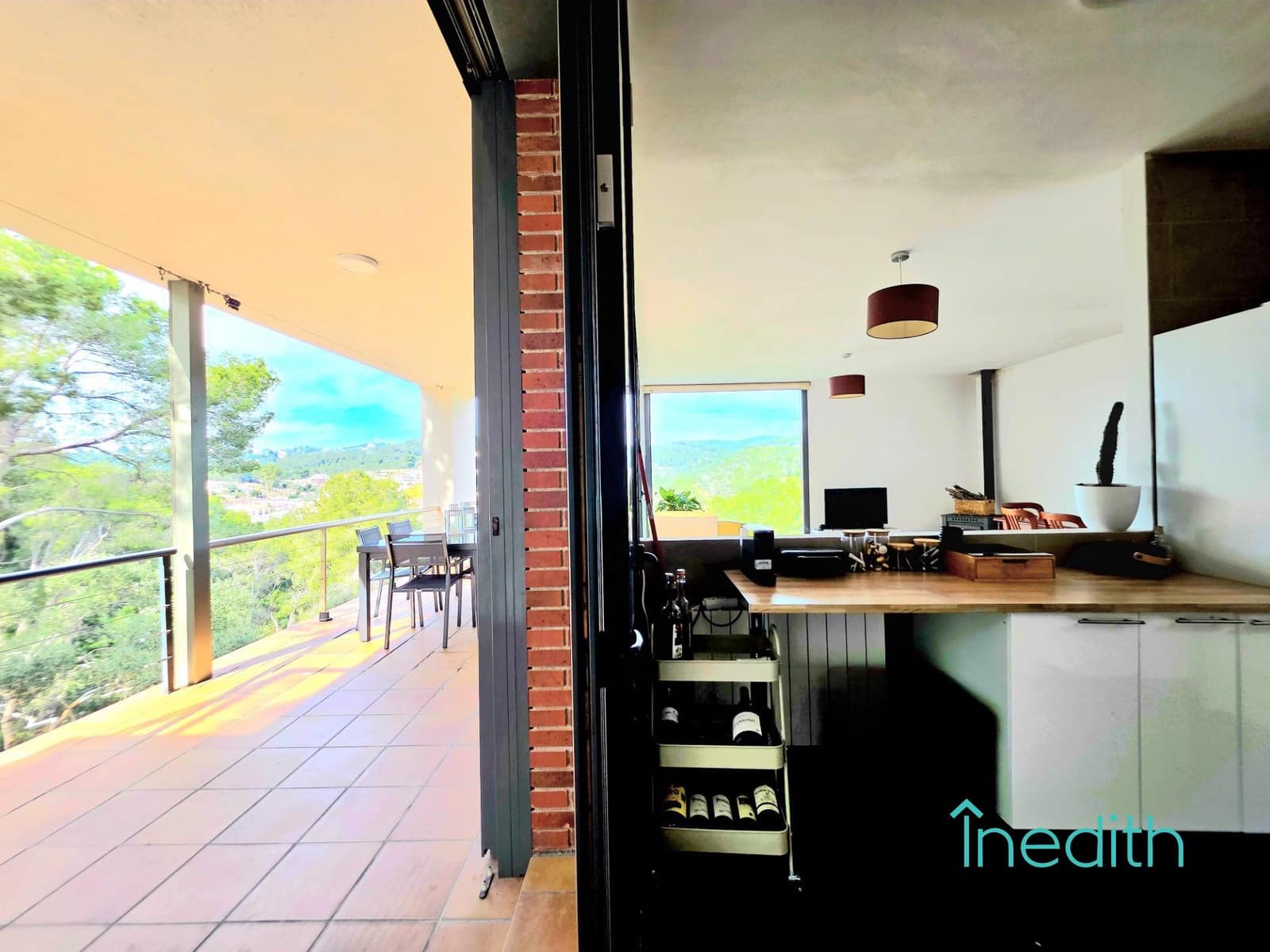 3 makuuhuone Huvila myytävänä paikassa Cubelles mukana 
autotalli - 395 000 € (Ref: 9648344)