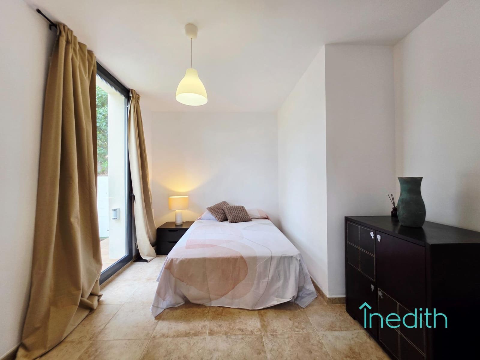 3 makuuhuone Huvila myytävänä paikassa Cubelles mukana 
autotalli - 395 000 € (Ref: 9648344)