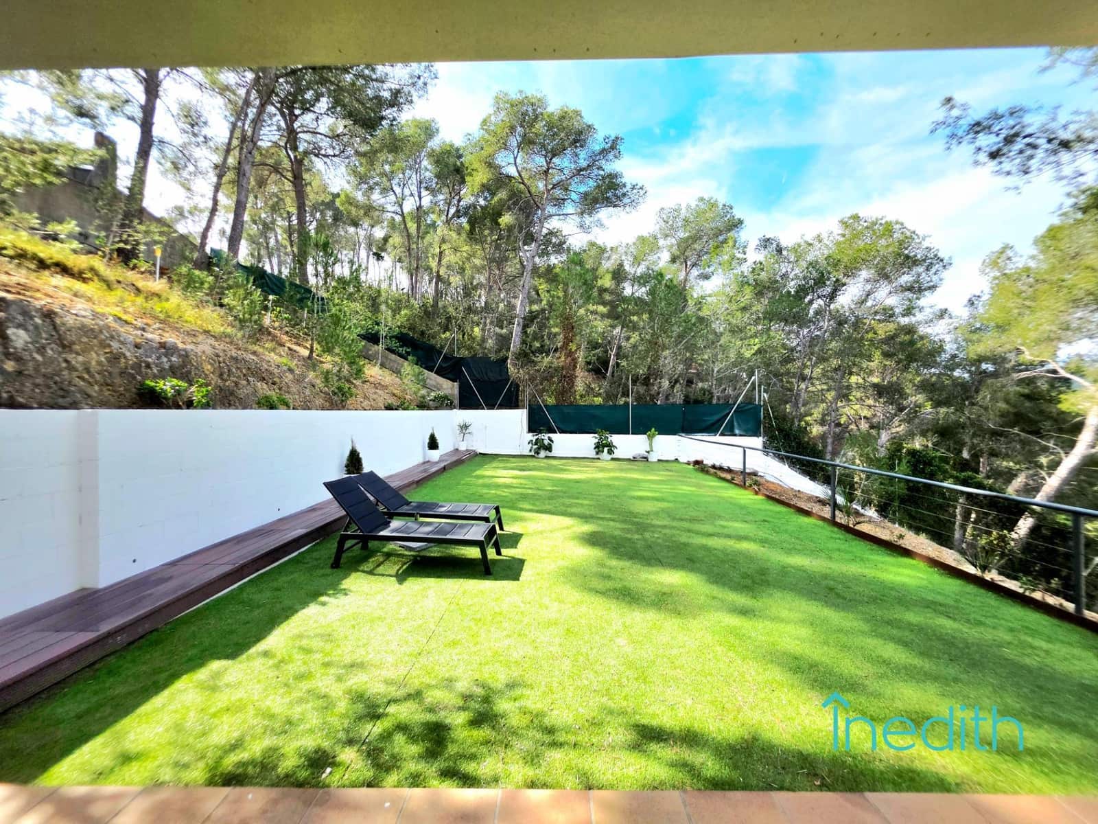 3 makuuhuone Huvila myytävänä paikassa Cubelles mukana 
autotalli - 395 000 € (Ref: 9648344)