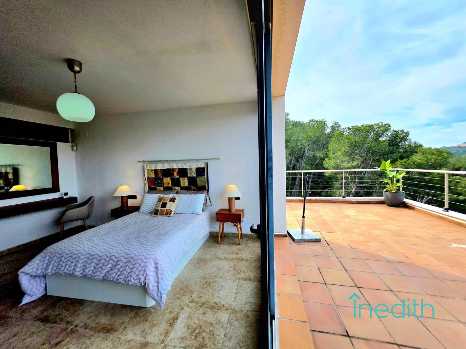 3 makuuhuone Huvila myytävänä paikassa Cubelles mukana 
autotalli - 395 000 € (Ref: 9648344)