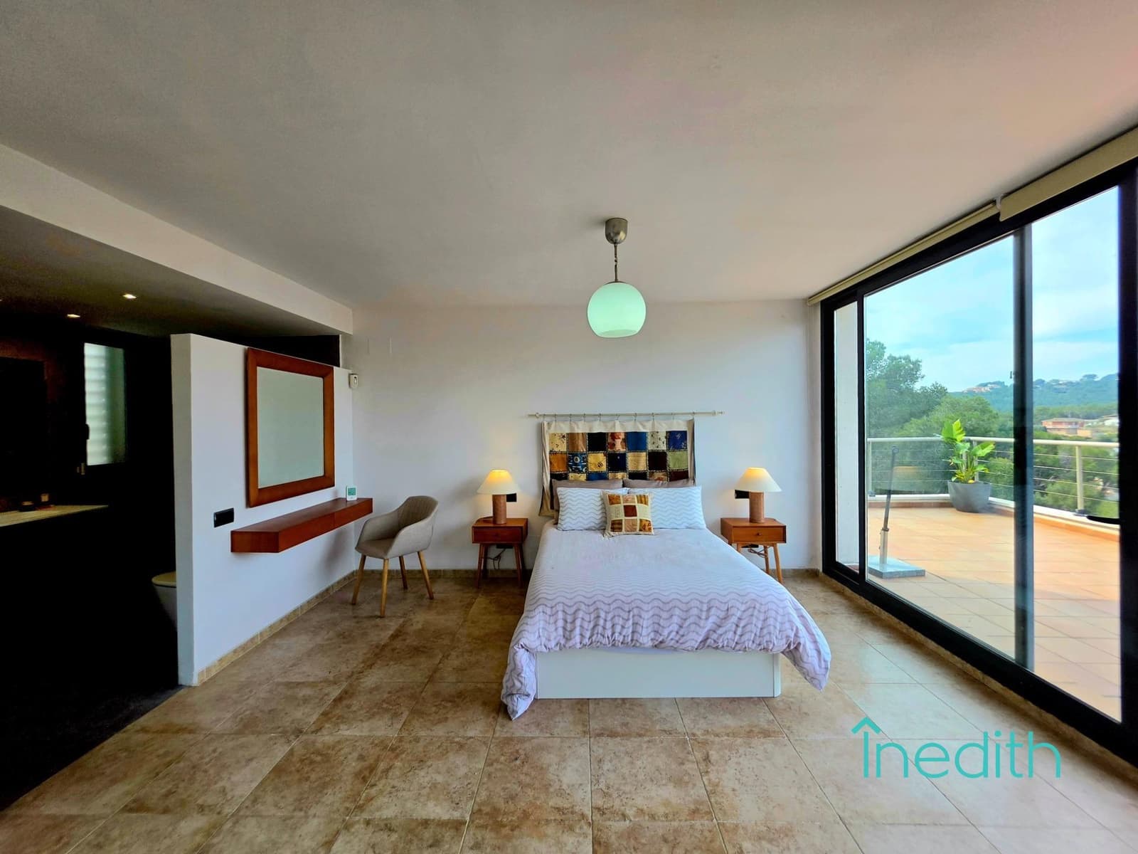 3 makuuhuone Huvila myytävänä paikassa Cubelles mukana 
autotalli - 395 000 € (Ref: 9648344)