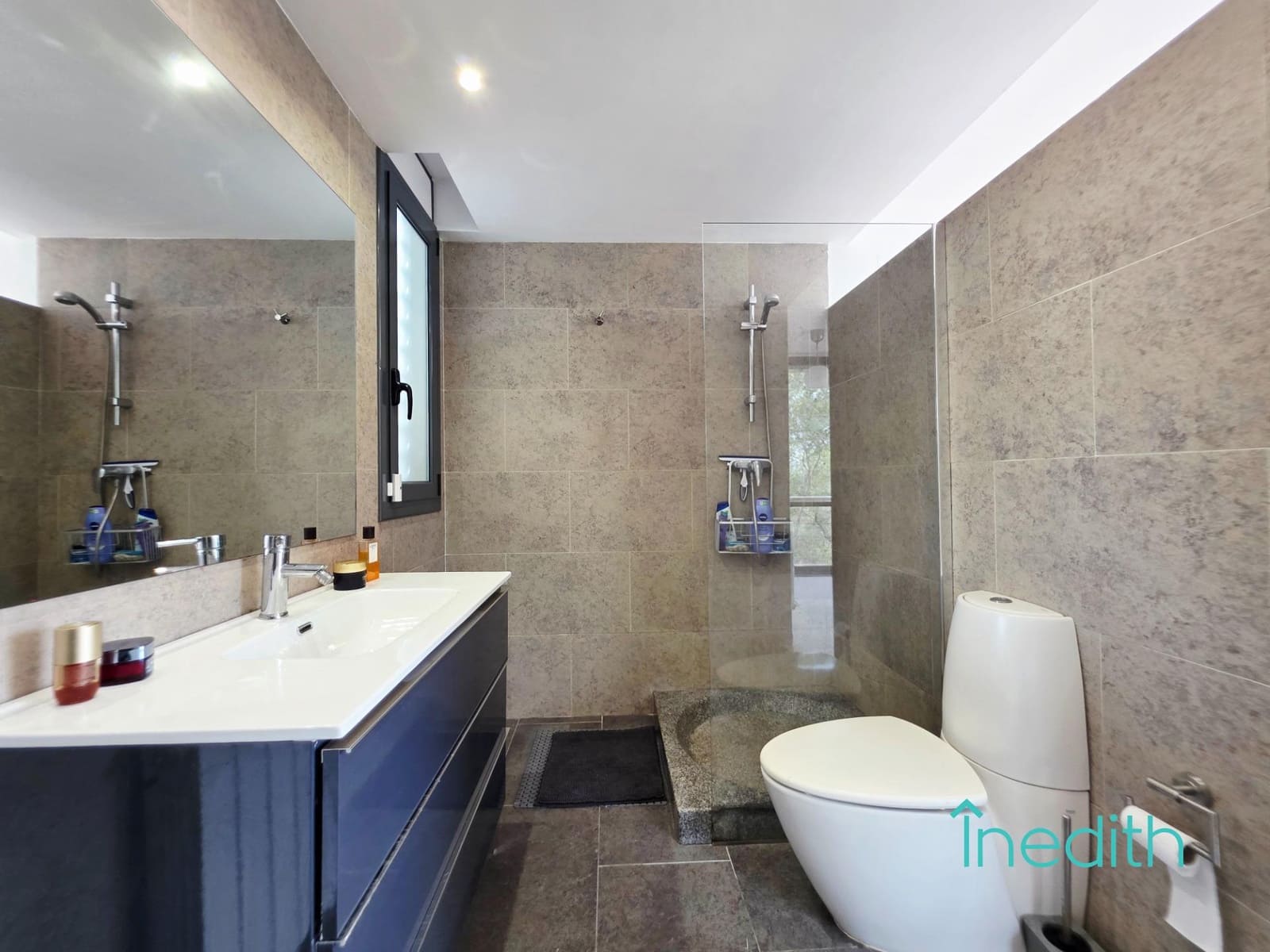 3 makuuhuone Huvila myytävänä paikassa Cubelles mukana 
autotalli - 395 000 € (Ref: 9648344)