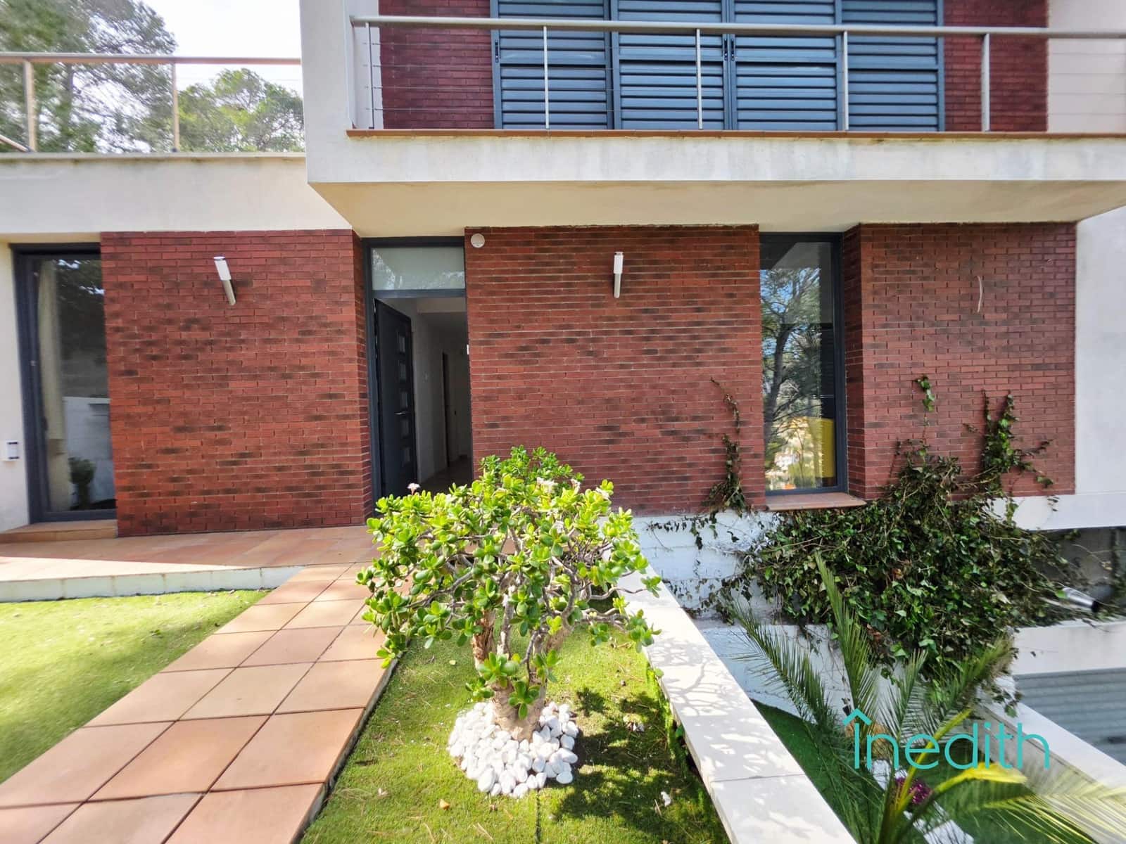 3 makuuhuone Huvila myytävänä paikassa Cubelles mukana 
autotalli - 395 000 € (Ref: 9648344)