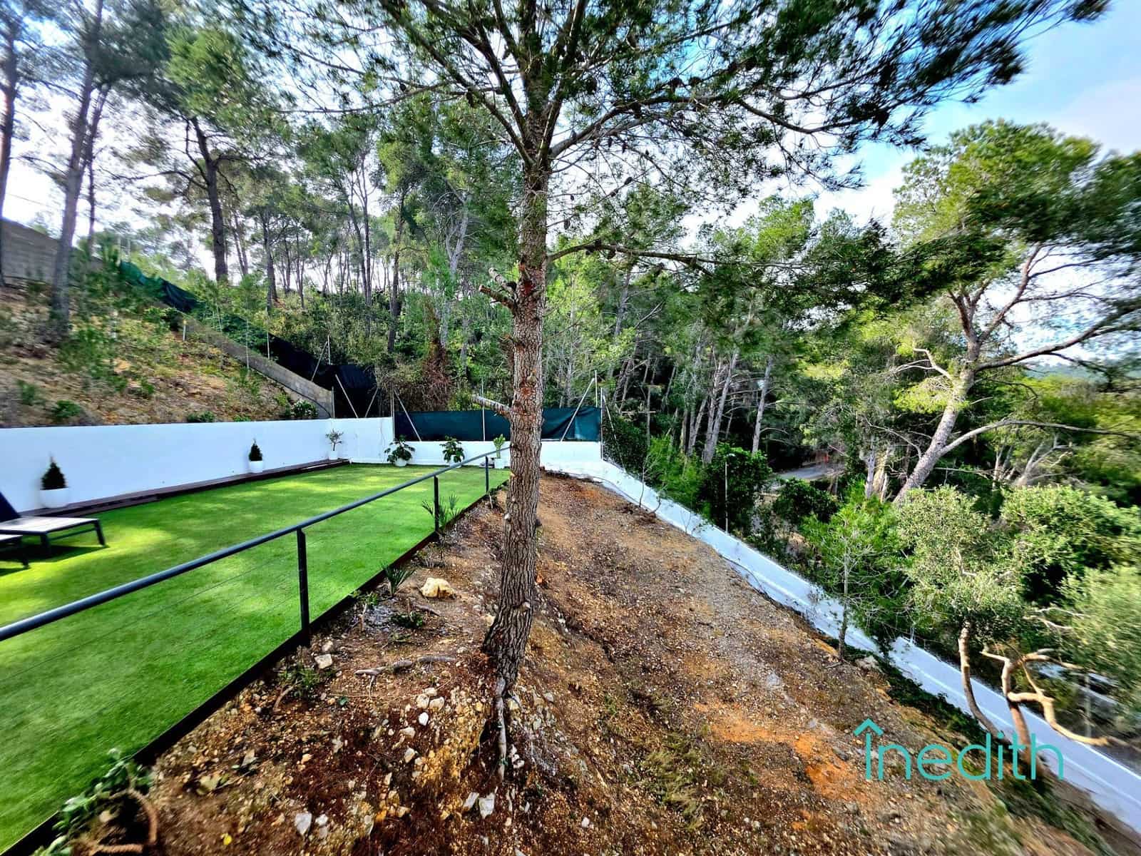 3 makuuhuone Huvila myytävänä paikassa Cubelles mukana 
autotalli - 395 000 € (Ref: 9648344)