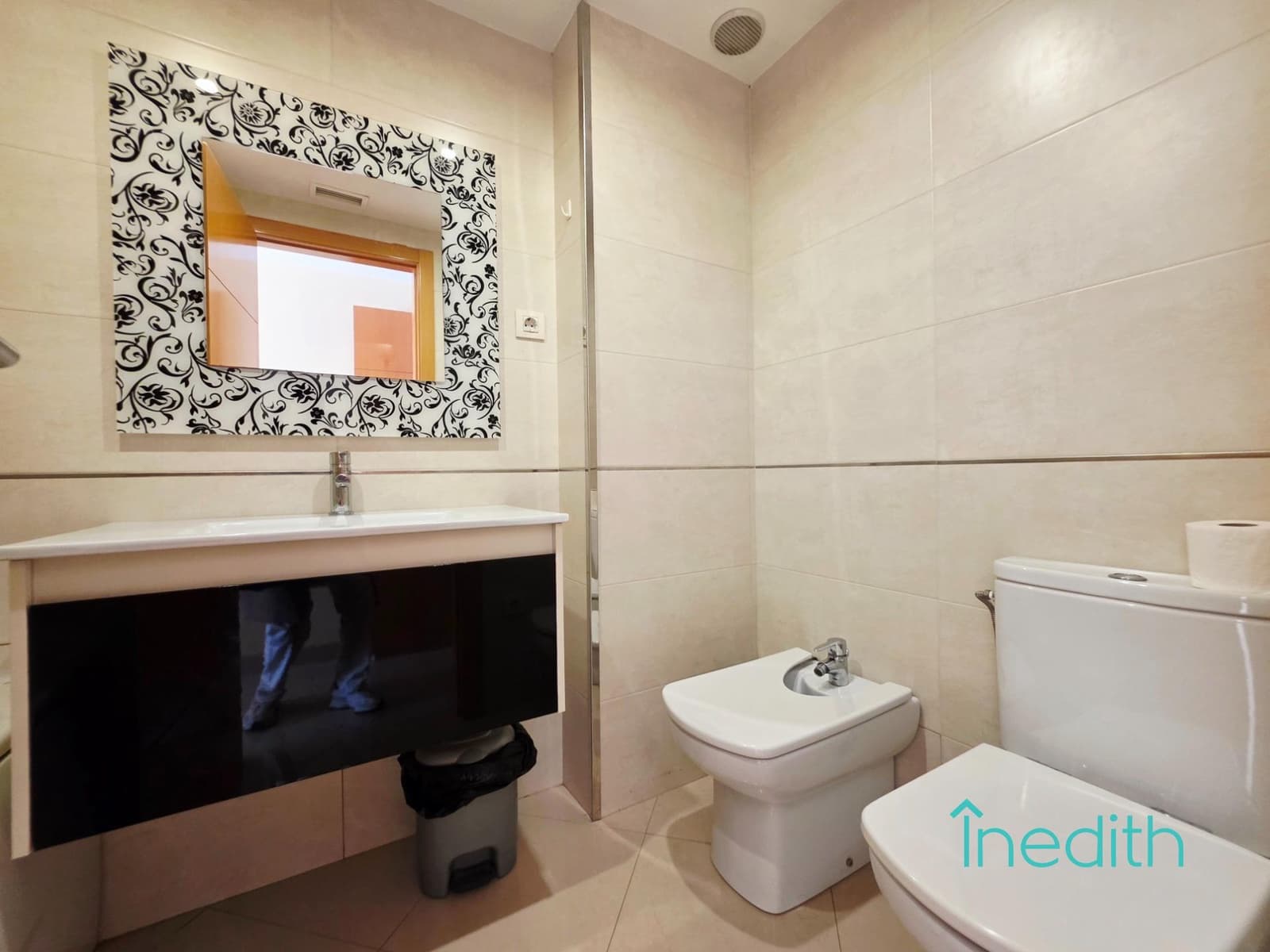 2 bedroom Flat for sale in Sitges - € 430,000 (Ref: 9677597)