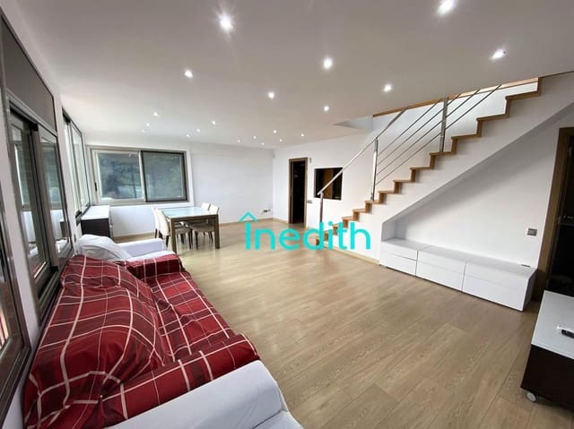 4 bedroom Villa for rent in Castelldefels with pool - € 2,650 (Ref: 9677598)