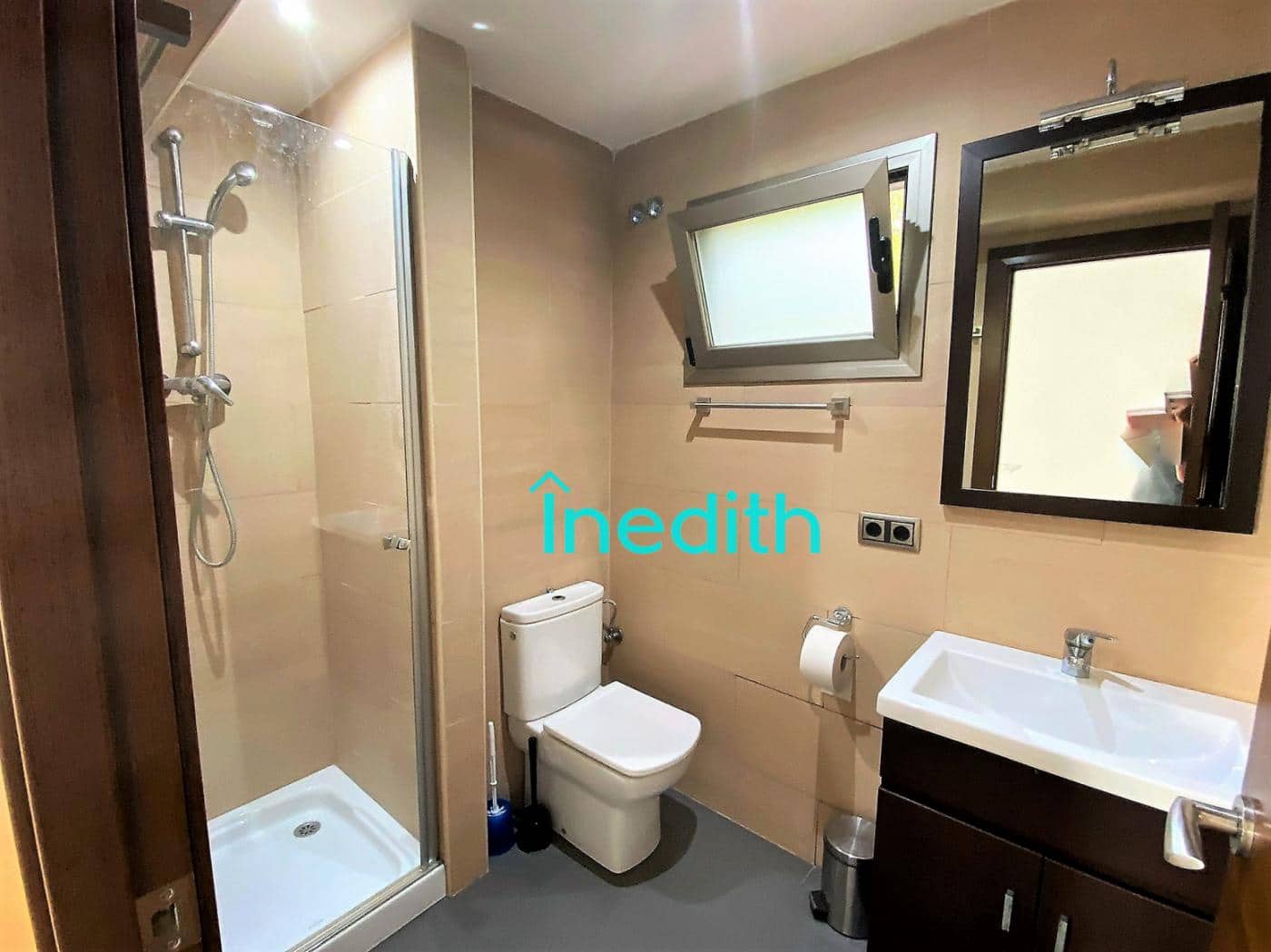 4 bedroom Villa for rent in Castelldefels with pool - € 2,650 (Ref: 9677598)