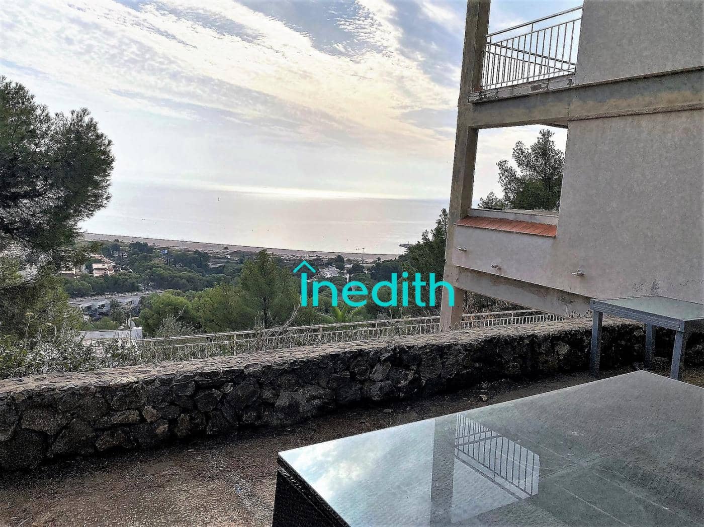 4 bedroom Villa for rent in Castelldefels with pool - € 2,650 (Ref: 9677598)