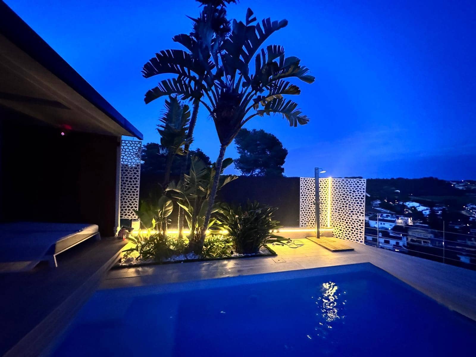 5 makuuhuone Huvila myytävänä paikassa Cubelles mukana uima-altaan 
autotalli - 465 000 € (Ref: 9698908)