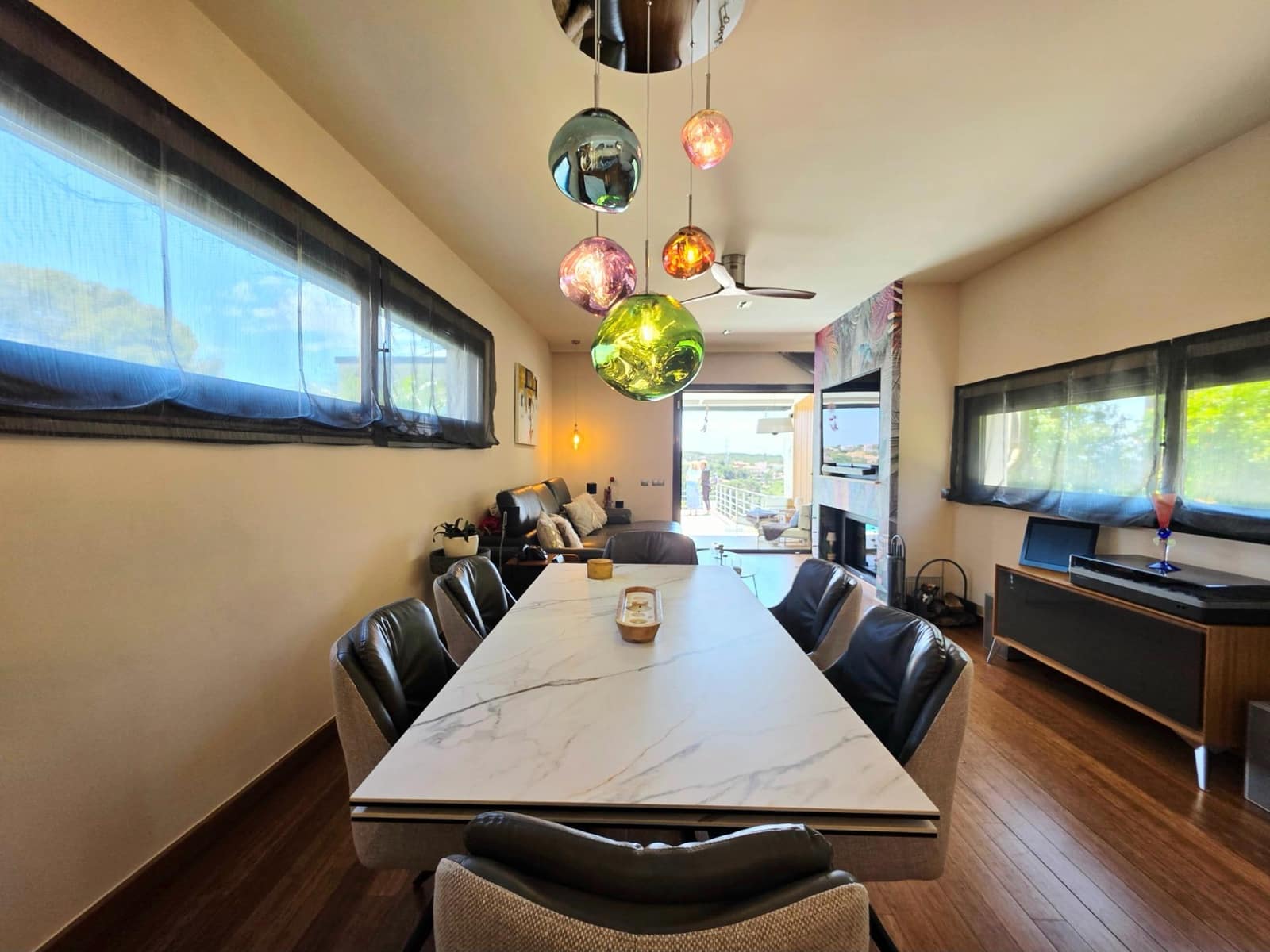 5 makuuhuone Huvila myytävänä paikassa Cubelles mukana uima-altaan 
autotalli - 465 000 € (Ref: 9698908)