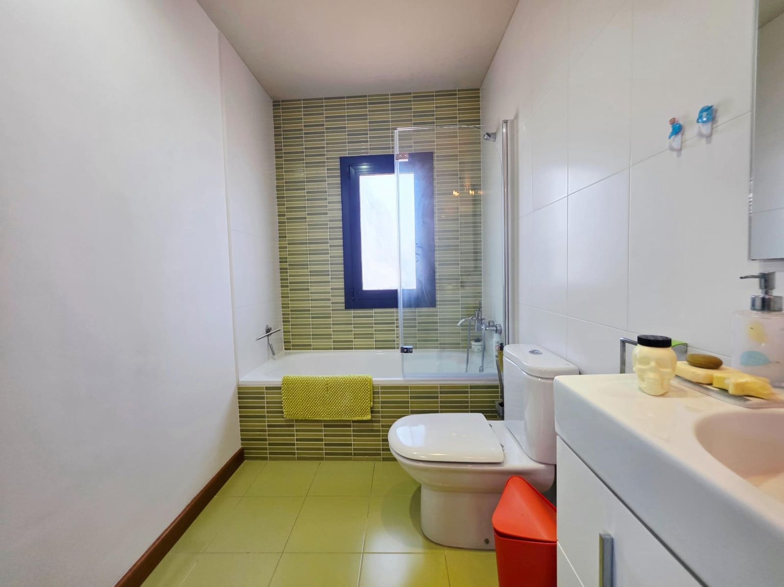 5 makuuhuone Huvila myytävänä paikassa Cubelles mukana uima-altaan 
autotalli - 465 000 € (Ref: 9698908)