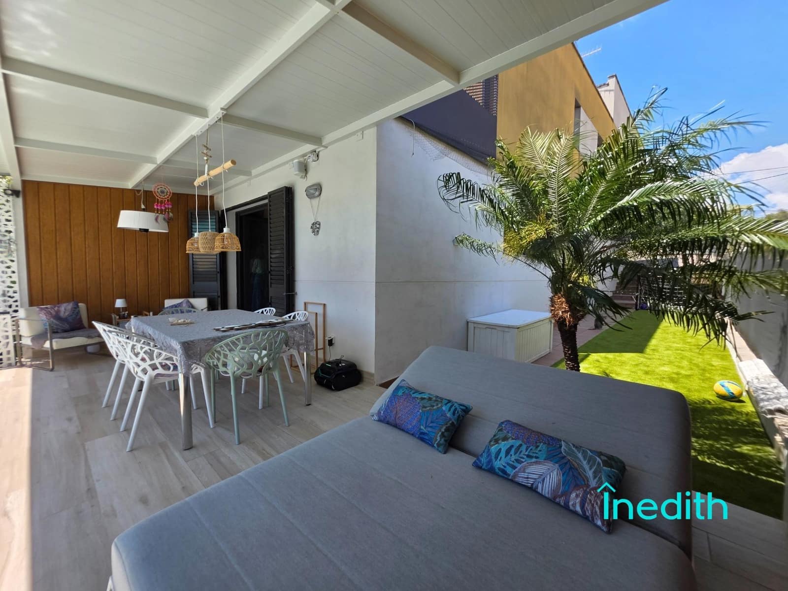 5 makuuhuone Huvila myytävänä paikassa Cubelles mukana uima-altaan 
autotalli - 465 000 € (Ref: 9698908)