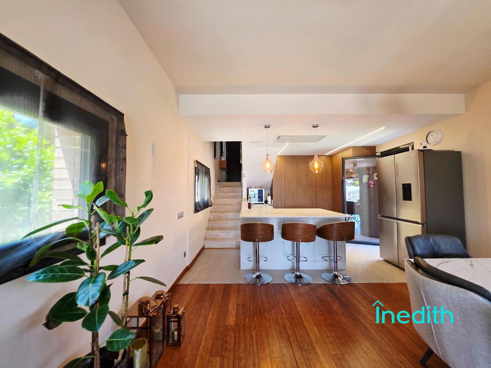 5 makuuhuone Huvila myytävänä paikassa Cubelles mukana uima-altaan 
autotalli - 465 000 € (Ref: 9698908)