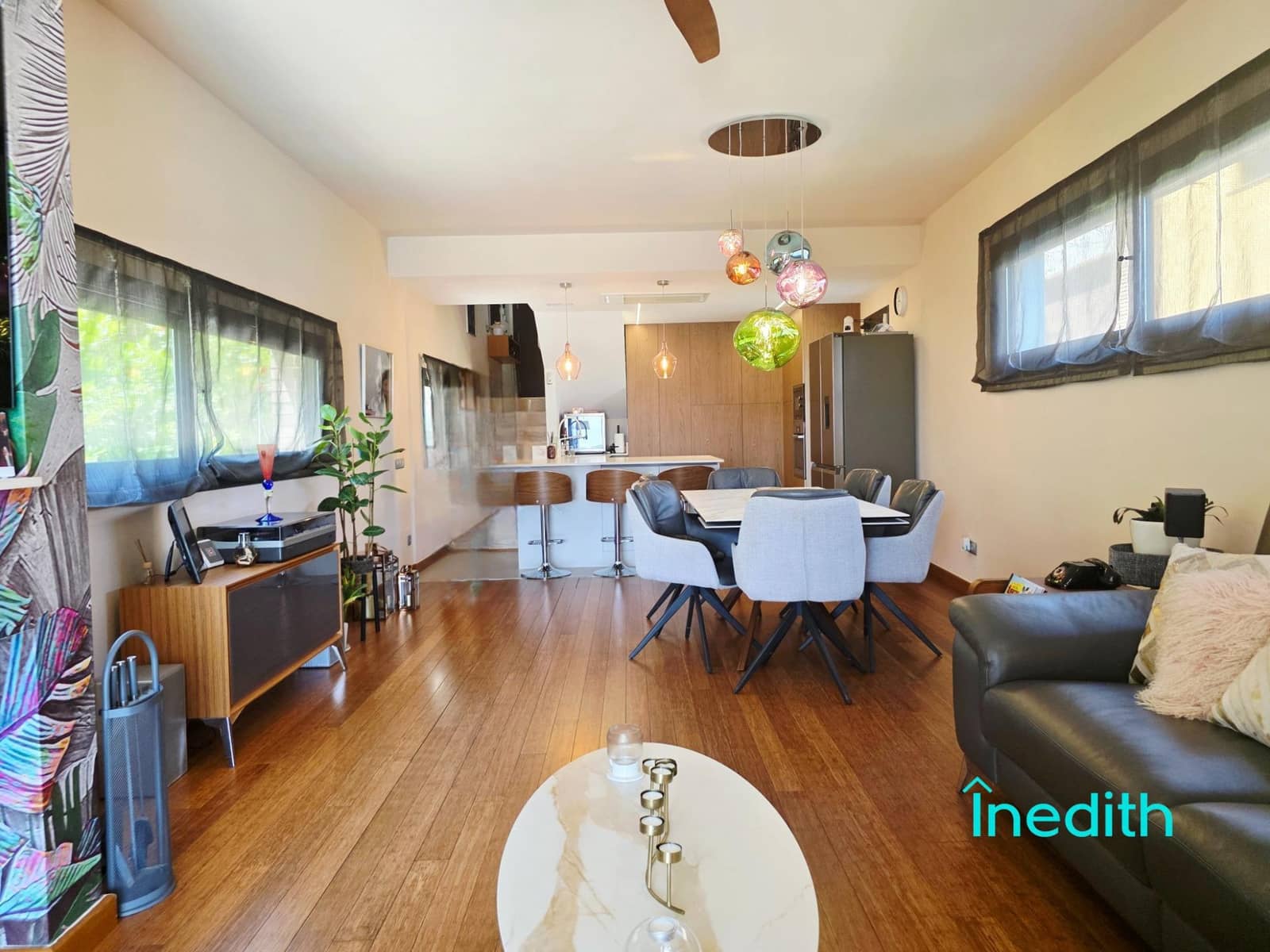 5 makuuhuone Huvila myytävänä paikassa Cubelles mukana uima-altaan 
autotalli - 465 000 € (Ref: 9698908)