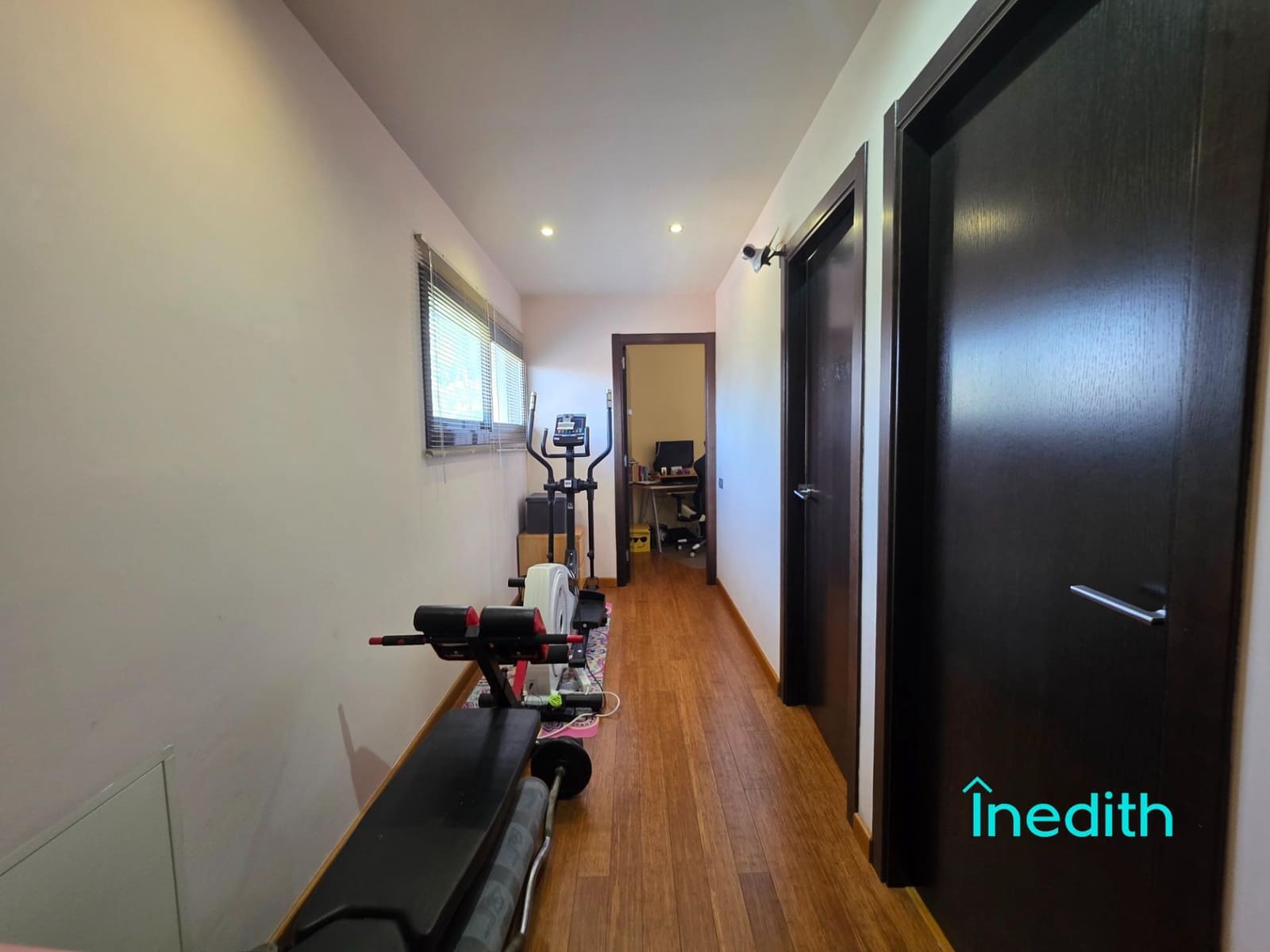 5 makuuhuone Huvila myytävänä paikassa Cubelles mukana uima-altaan 
autotalli - 465 000 € (Ref: 9698908)