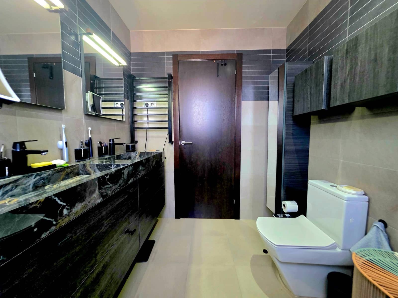 5 makuuhuone Huvila myytävänä paikassa Cubelles mukana uima-altaan 
autotalli - 465 000 € (Ref: 9698908)