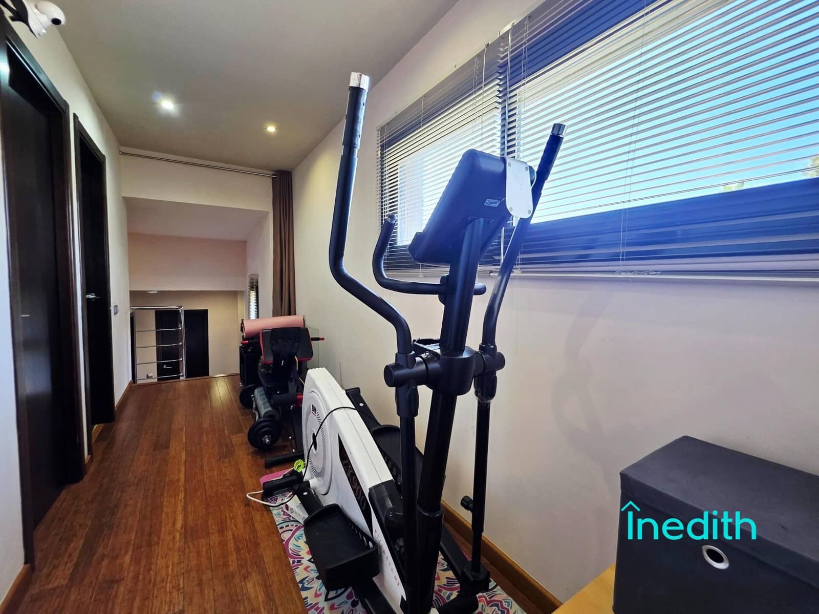 5 makuuhuone Huvila myytävänä paikassa Cubelles mukana uima-altaan 
autotalli - 465 000 € (Ref: 9698908)