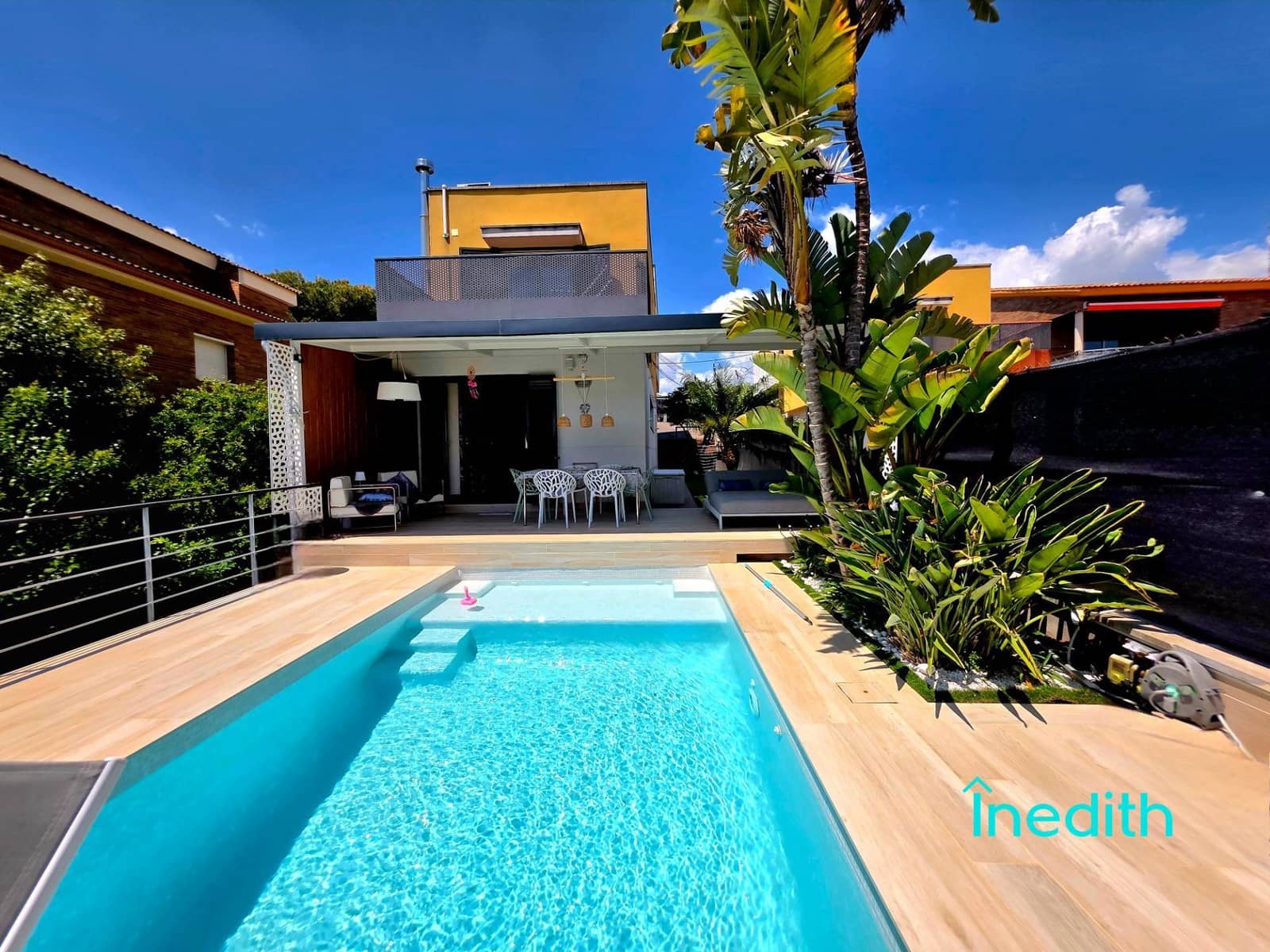 5 makuuhuone Huvila myytävänä paikassa Cubelles mukana uima-altaan 
autotalli - 465 000 € (Ref: 9698908)