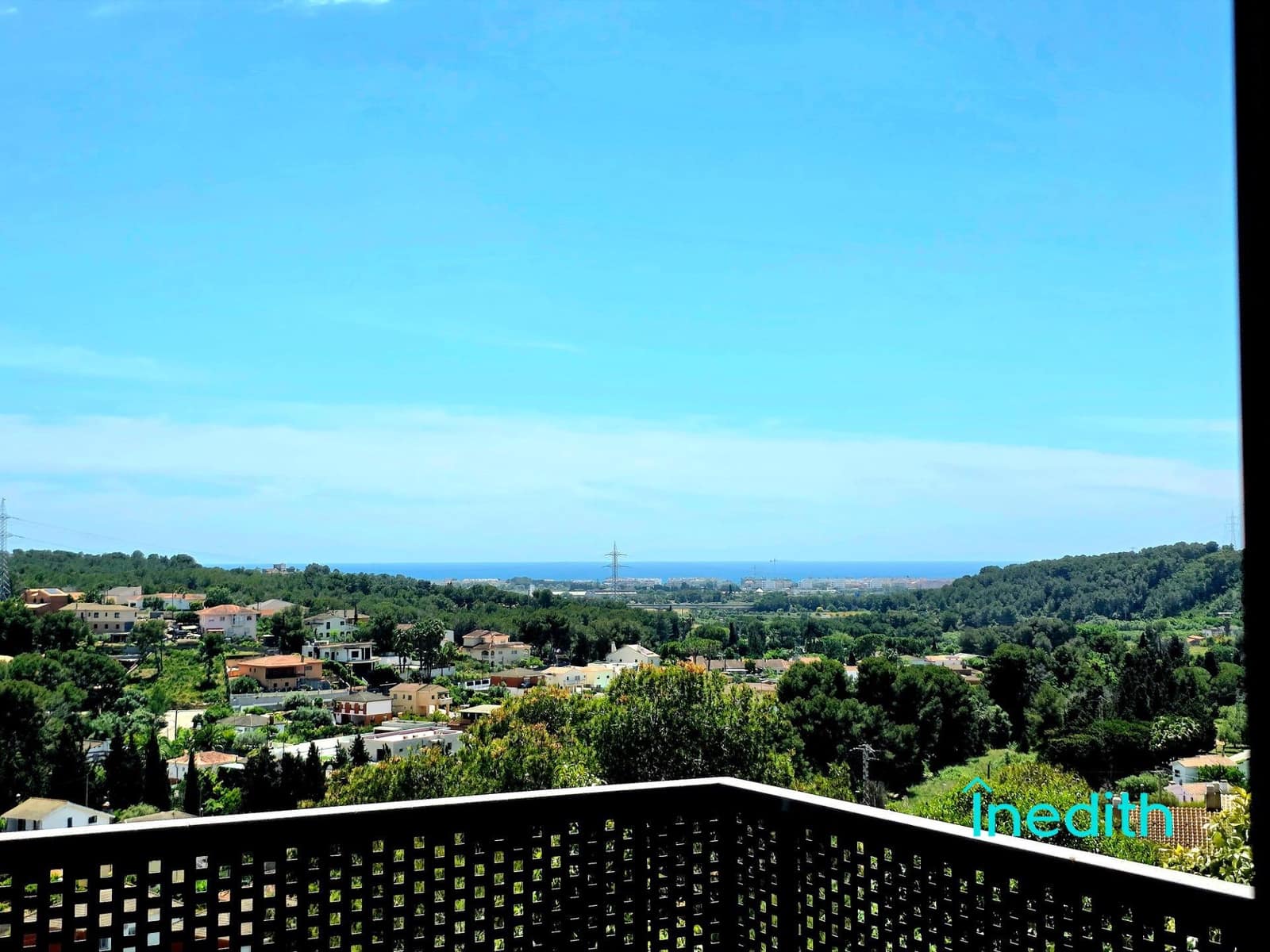 5 makuuhuone Huvila myytävänä paikassa Cubelles mukana uima-altaan 
autotalli - 465 000 € (Ref: 9698908)