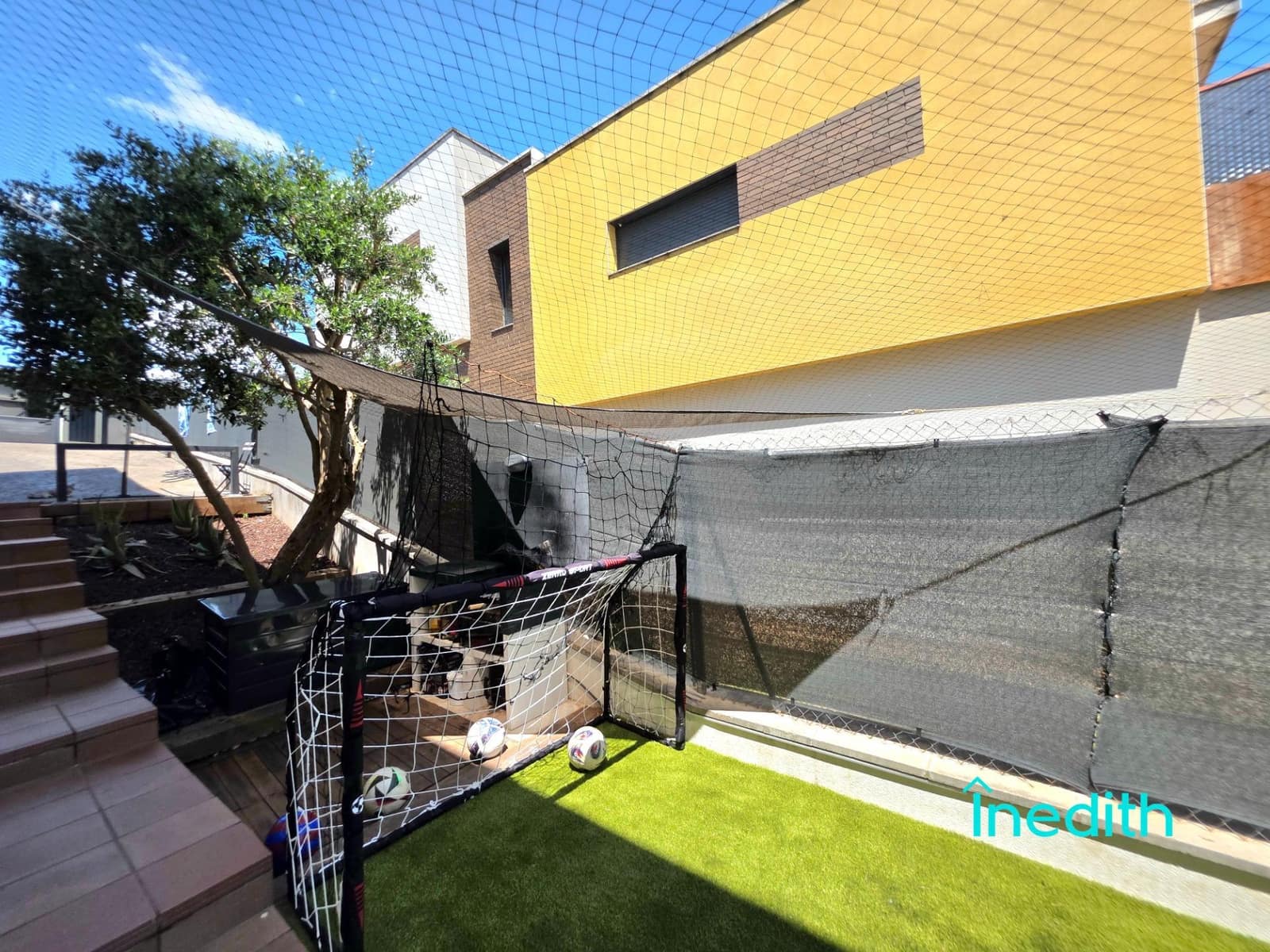 5 makuuhuone Huvila myytävänä paikassa Cubelles mukana uima-altaan 
autotalli - 465 000 € (Ref: 9698908)