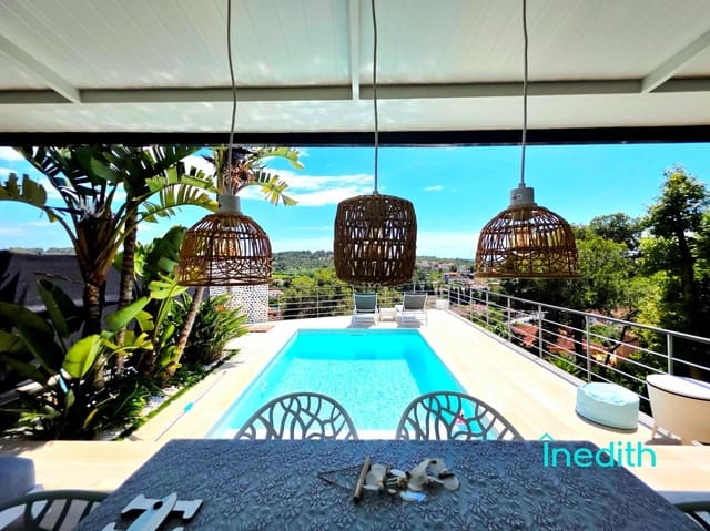 5 soverom Villa til salgs i Cubelles med svømmebasseng garasje - € 465 000 (Ref: 9698908)