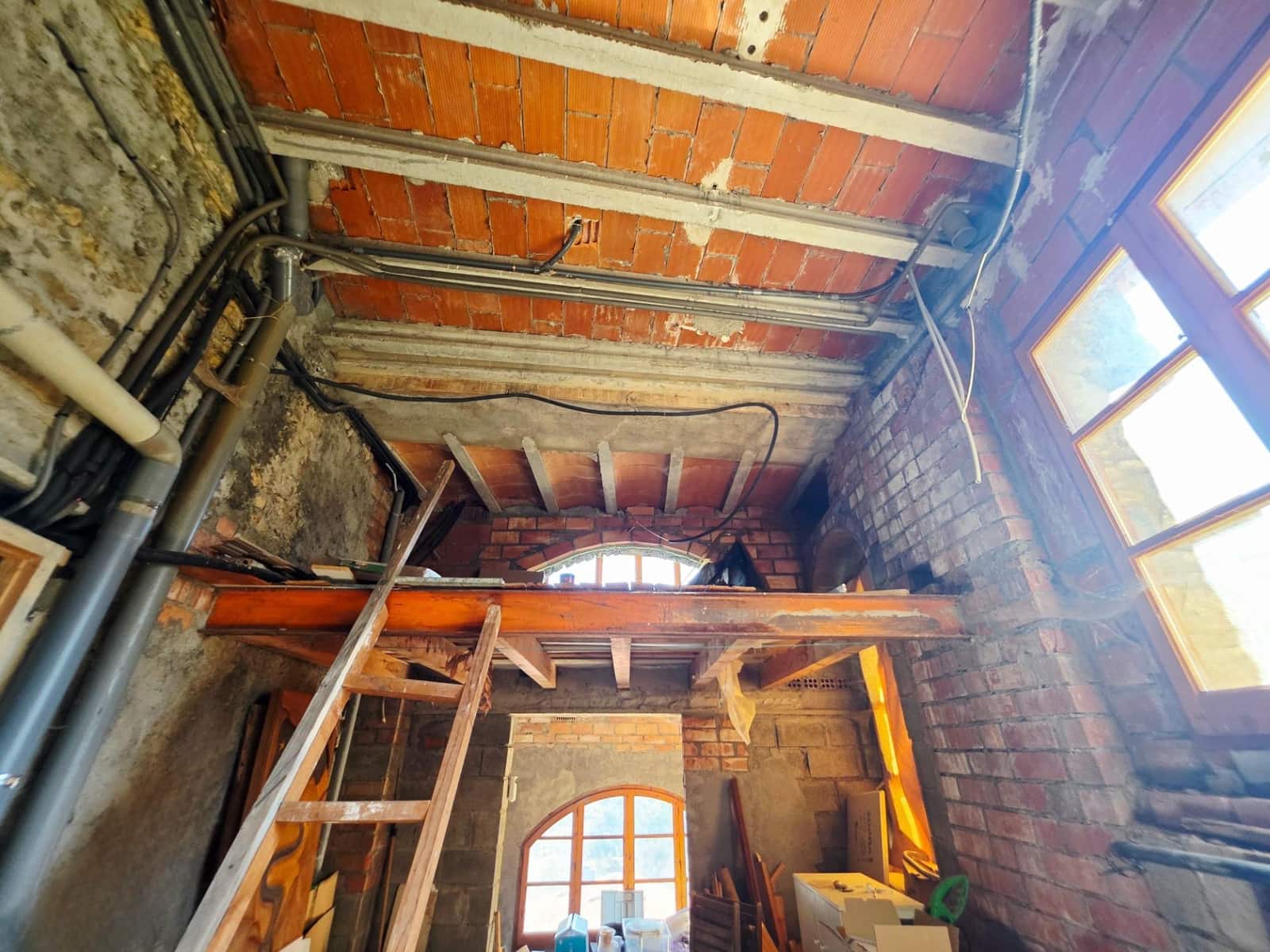 5 soveværelse Semi-Rækkehus til salg i El Pont de Bar - € 395.000 (Ref: 9707556)