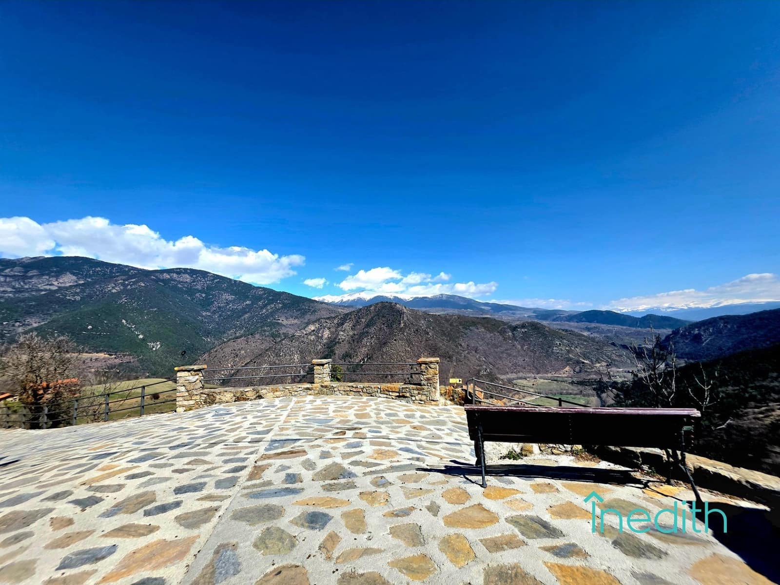 5 soveværelse Semi-Rækkehus til salg i El Pont de Bar - € 395.000 (Ref: 9707556)