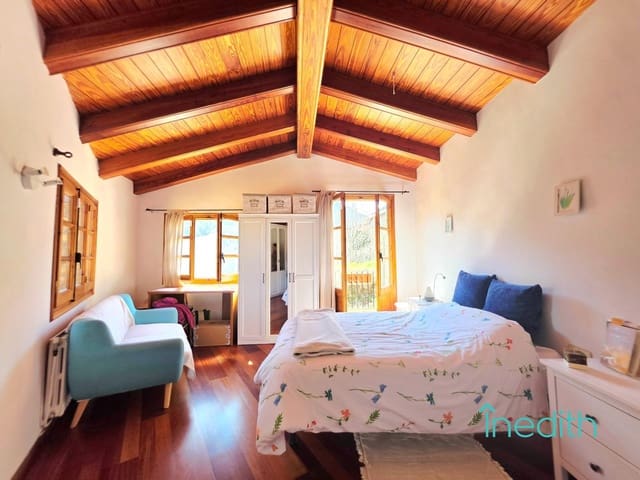 5 soveværelse Semi-Rækkehus til salg i El Pont de Bar - € 395.000 (Ref: 9707556)