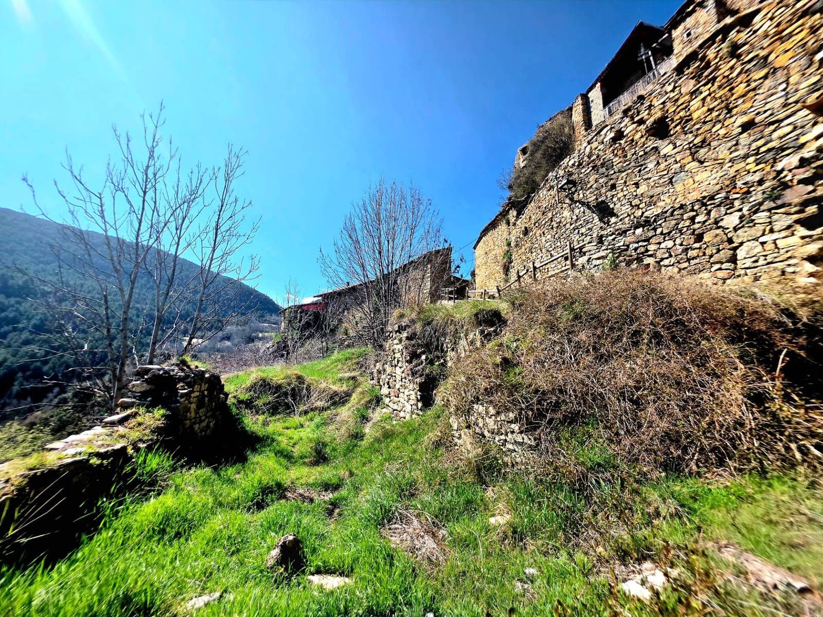 5 soveværelse Semi-Rækkehus til salg i El Pont de Bar - € 395.000 (Ref: 9707556)