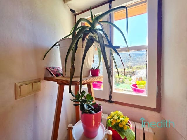 5 soveværelse Semi-Rækkehus til salg i El Pont de Bar - € 395.000 (Ref: 9707556)