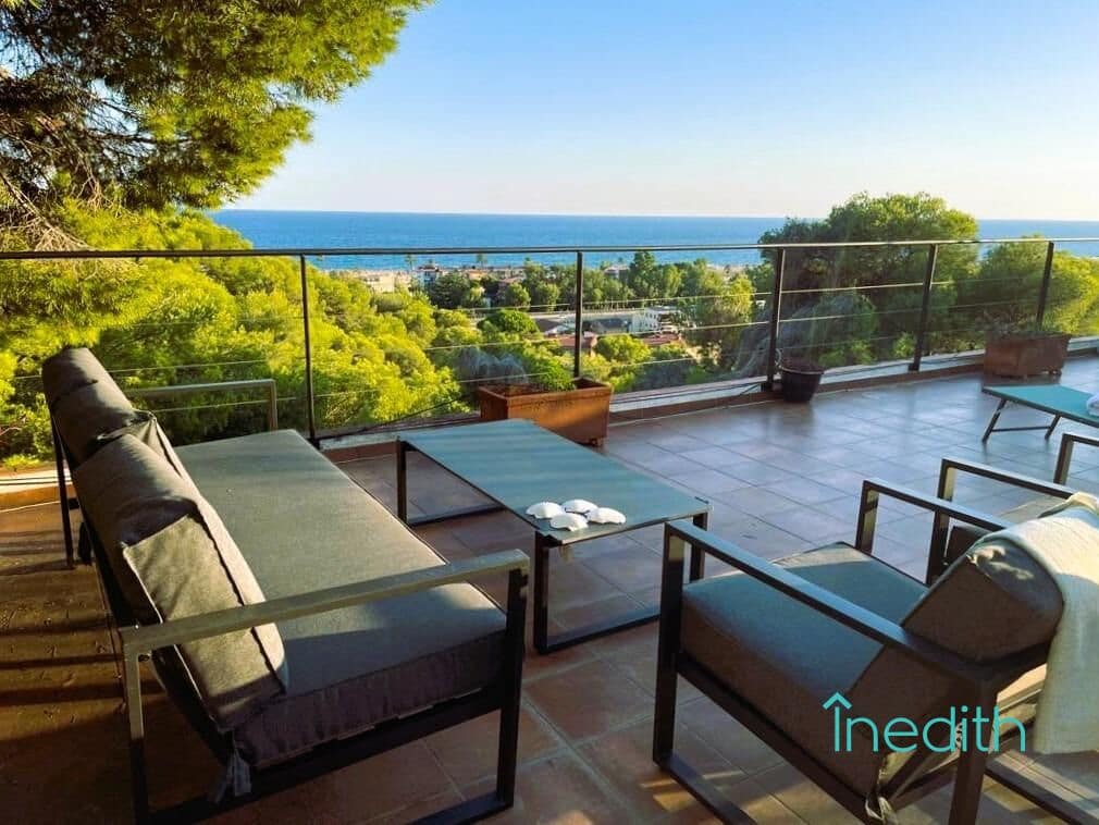 1 chambre Villa/Maison à vendre à Castelldefels avec garage - 965 000 € (Ref: 9735695)