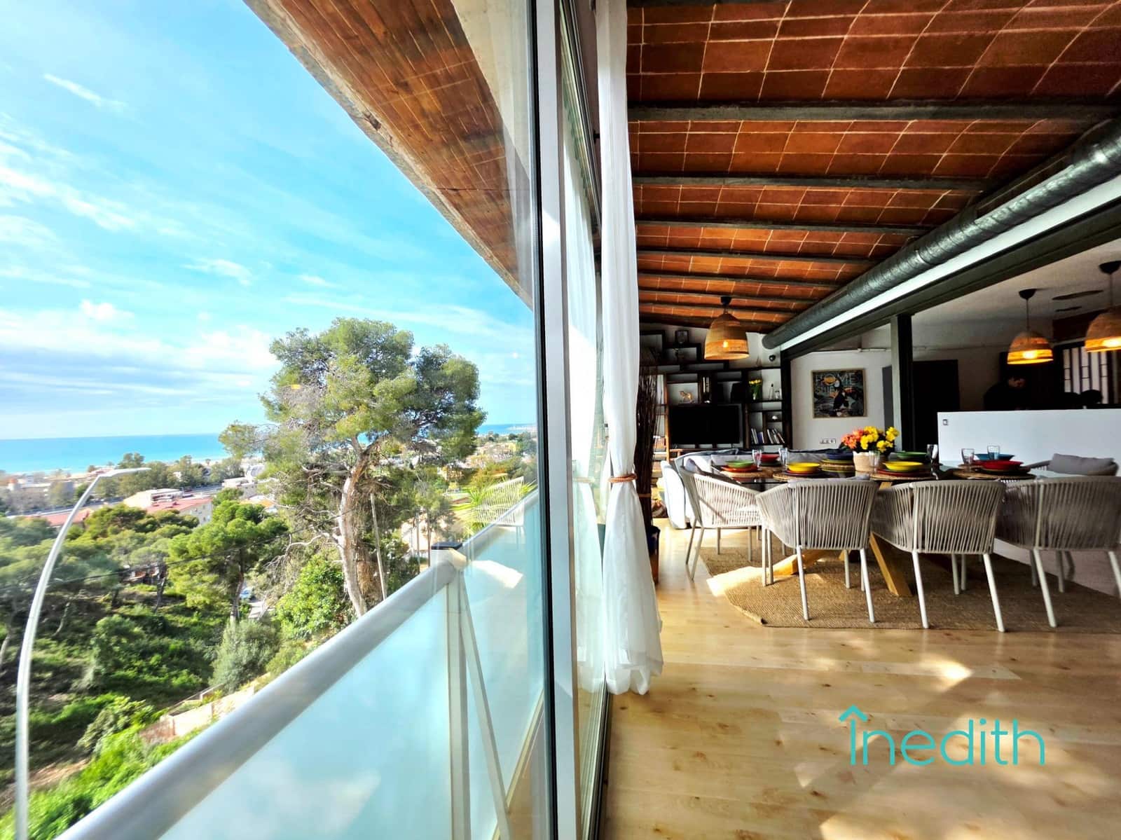 1 chambre Villa/Maison à vendre à Castelldefels avec garage - 965 000 € (Ref: 9735695)