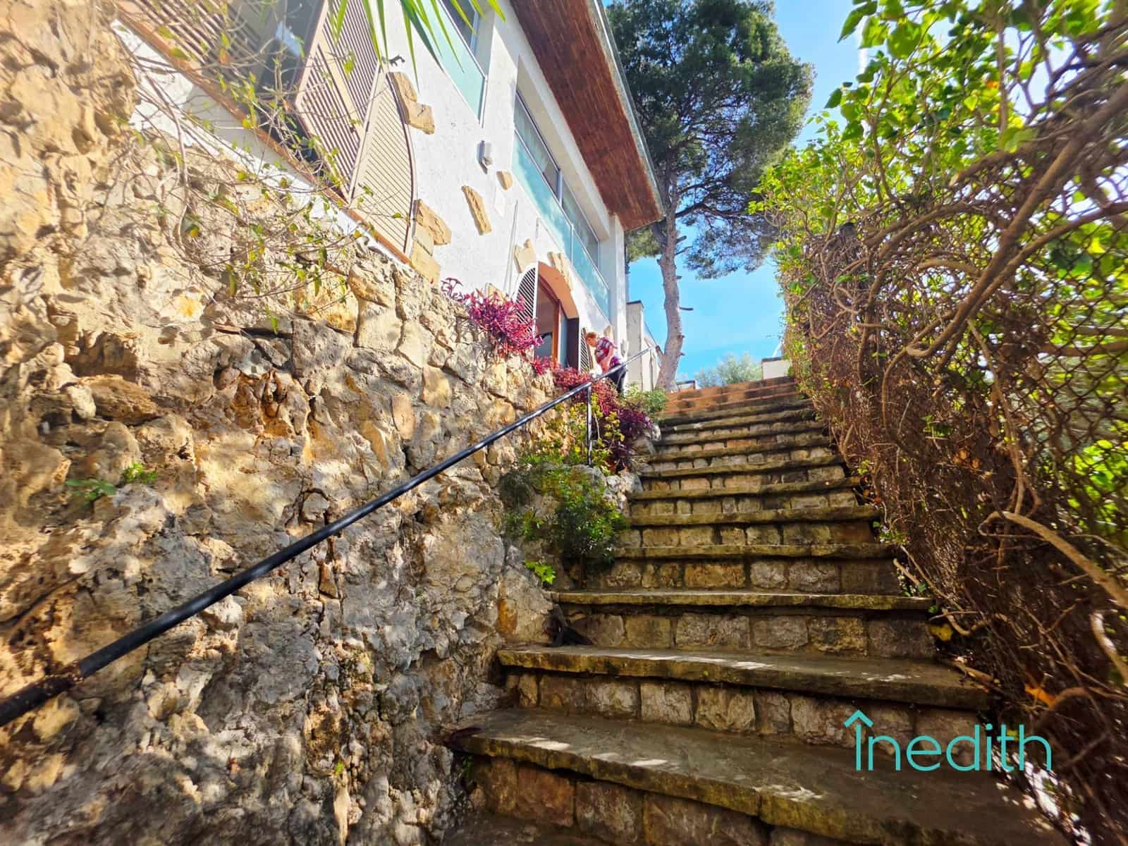 1 chambre Villa/Maison à vendre à Castelldefels avec garage - 965 000 € (Ref: 9735695)