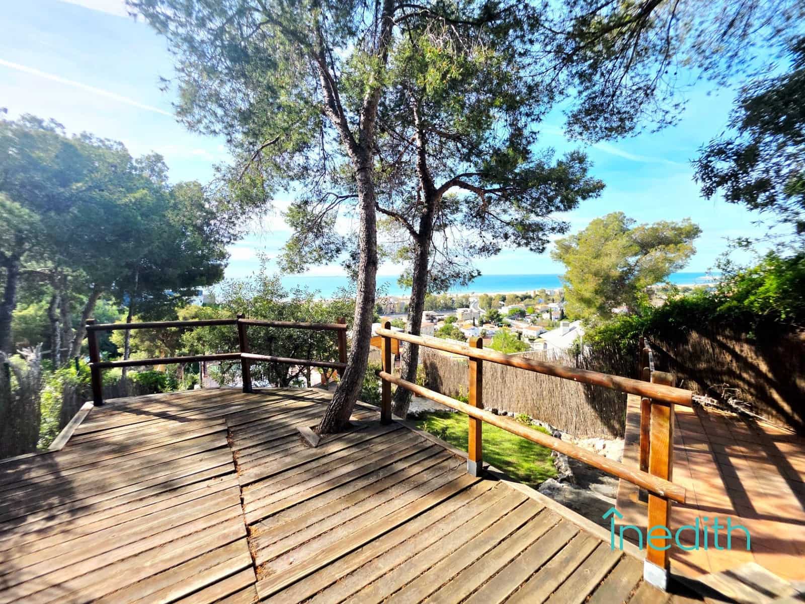 1 chambre Villa/Maison à vendre à Castelldefels avec garage - 965 000 € (Ref: 9735695)