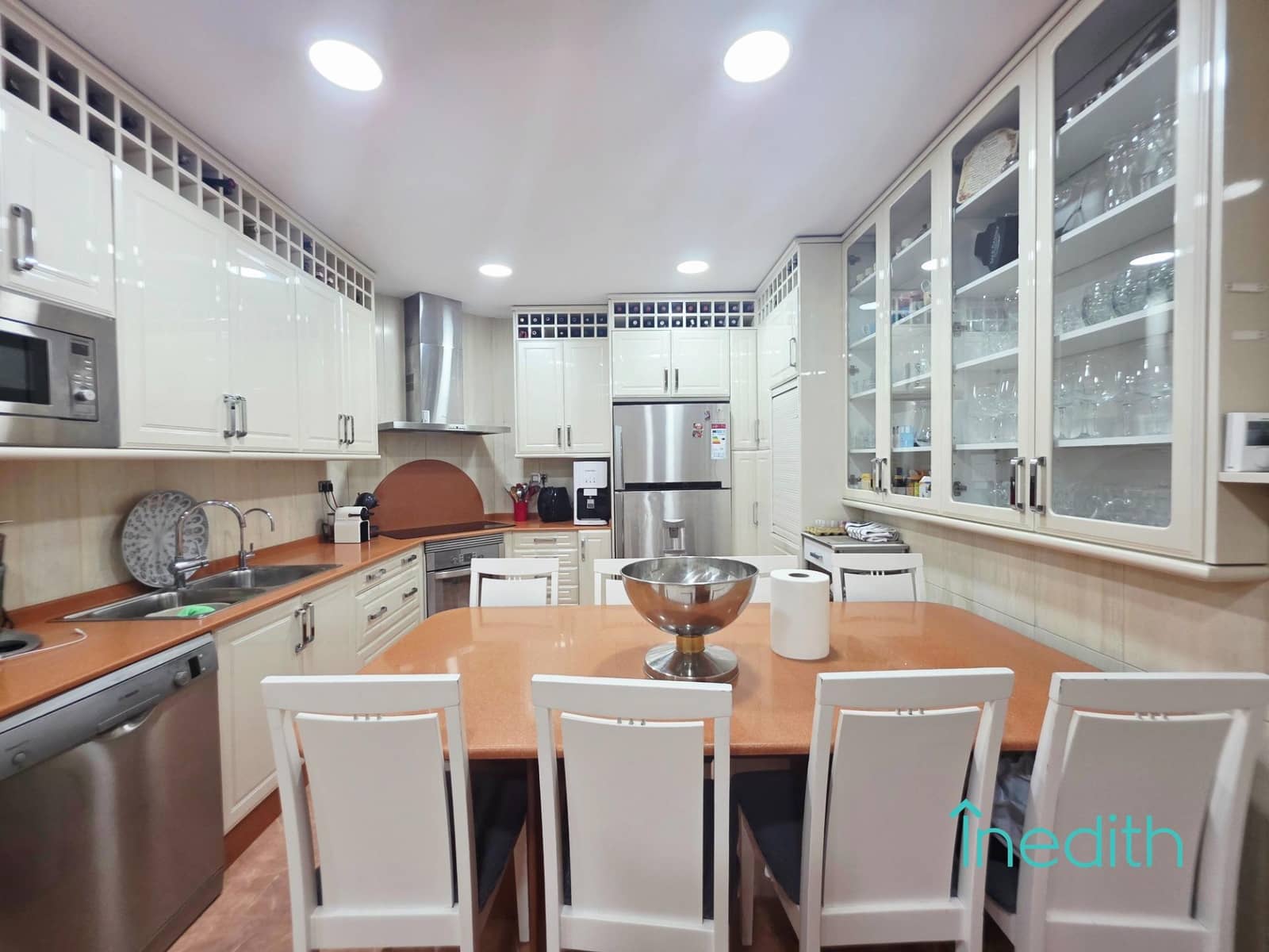 5 bedroom Terraced Villa for sale in Viladecans with garage - € 650,000 (Ref: 9763676)