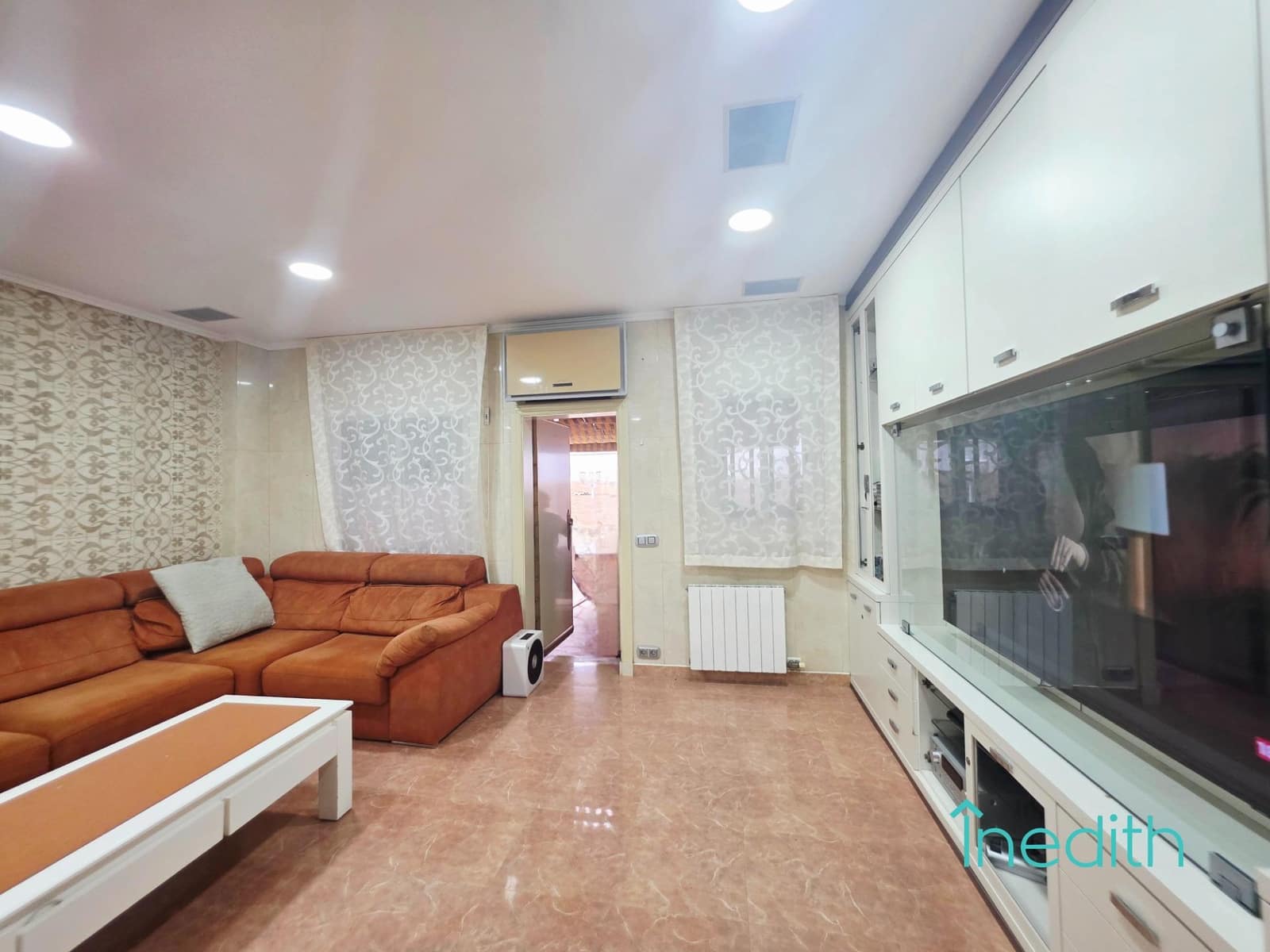 5 bedroom Terraced Villa for sale in Viladecans with garage - € 650,000 (Ref: 9763676)