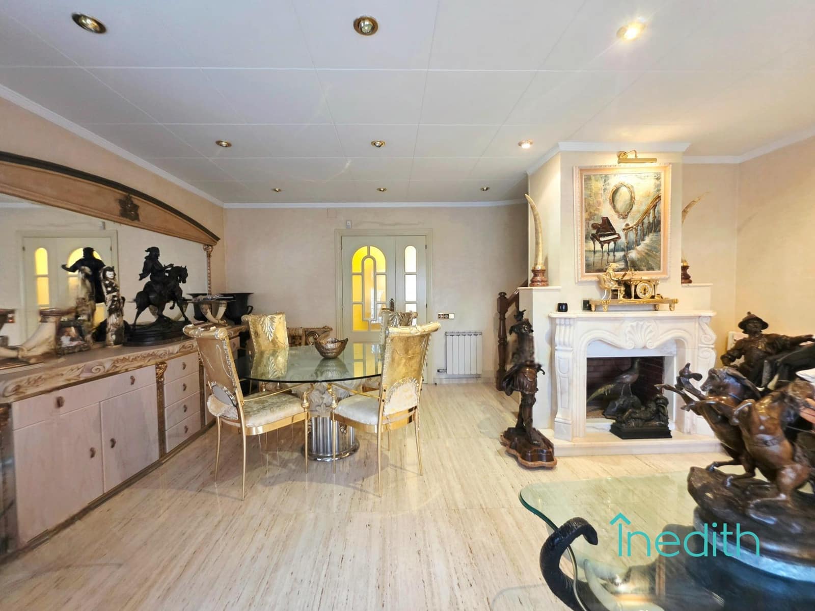 5 bedroom Terraced Villa for sale in Viladecans with garage - € 650,000 (Ref: 9763676)