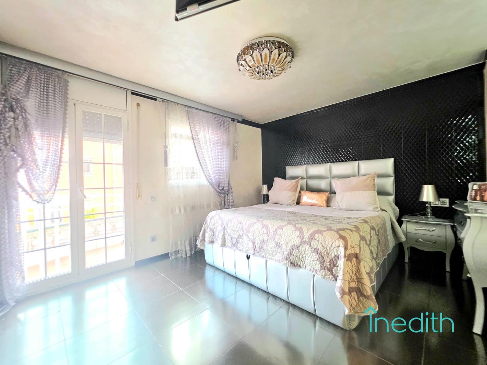 5 bedroom Terraced Villa for sale in Viladecans with garage - € 650,000 (Ref: 9763676)