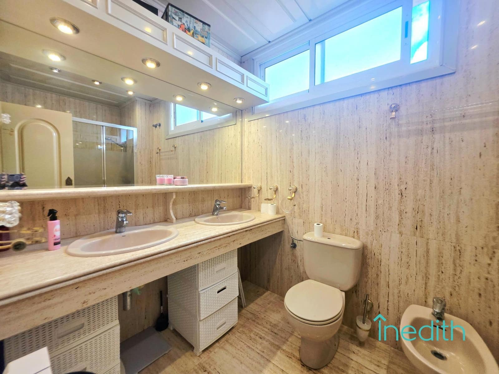 5 bedroom Terraced Villa for sale in Viladecans with garage - € 650,000 (Ref: 9763676)