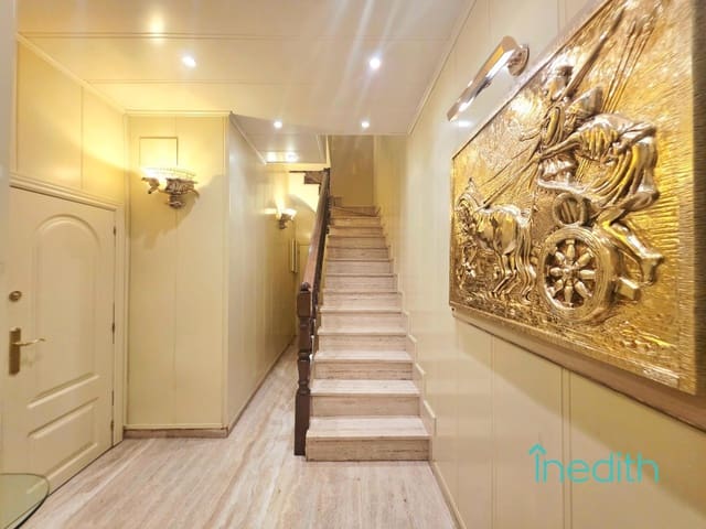 5 chambre Villa/Maison Mitoyenne à vendre à Viladecans avec garage - 650 000 € (Ref: 9763676)