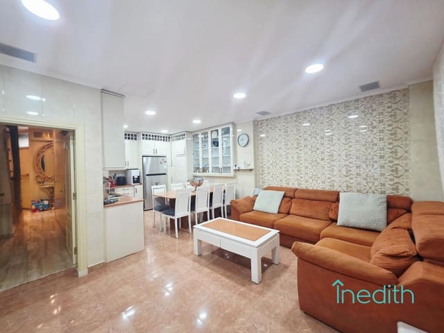 5 chambre Villa/Maison Mitoyenne à vendre à Viladecans avec garage - 650 000 € (Ref: 9763676)