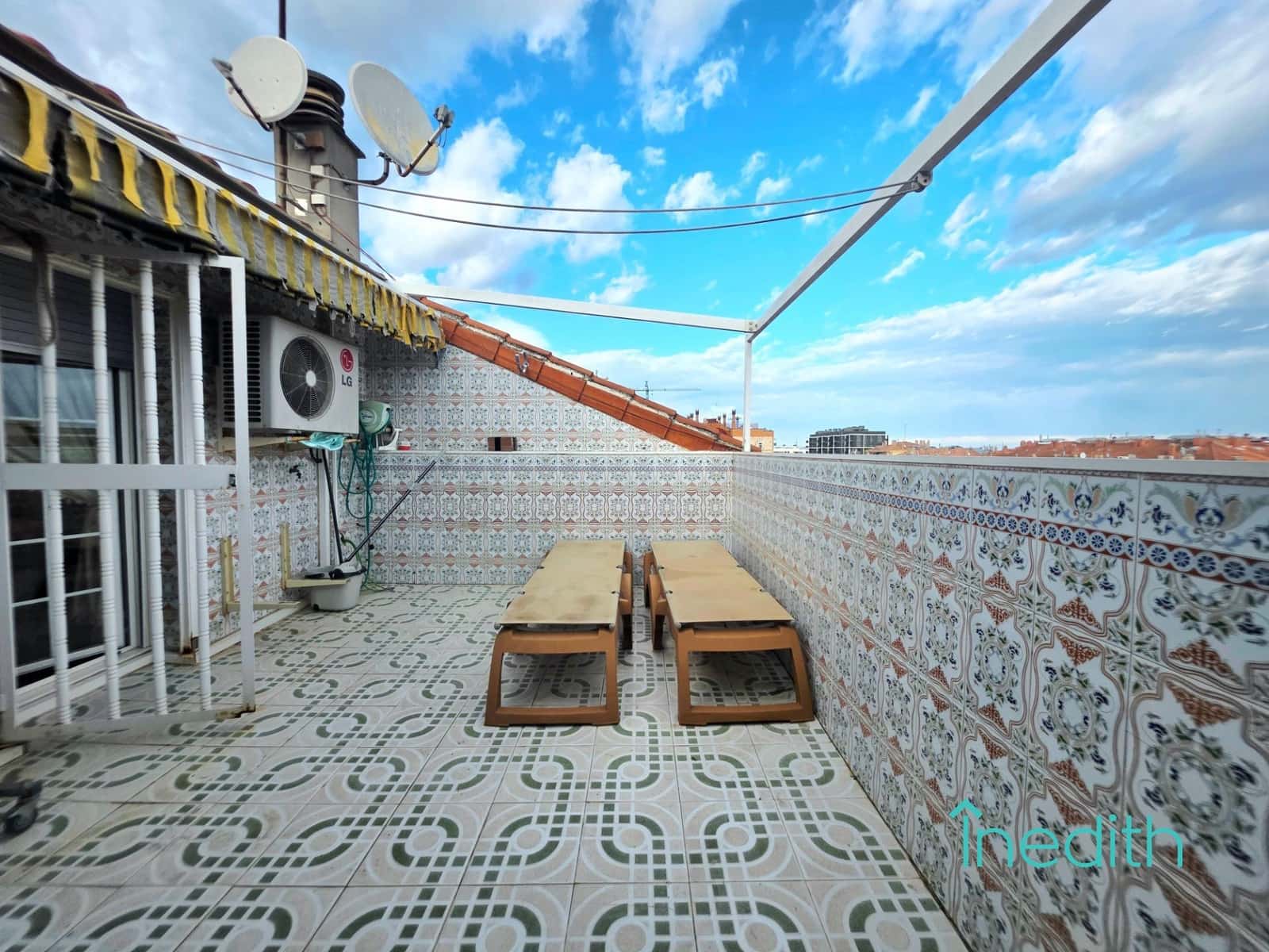 5 bedroom Terraced Villa for sale in Viladecans with garage - € 650,000 (Ref: 9763676)