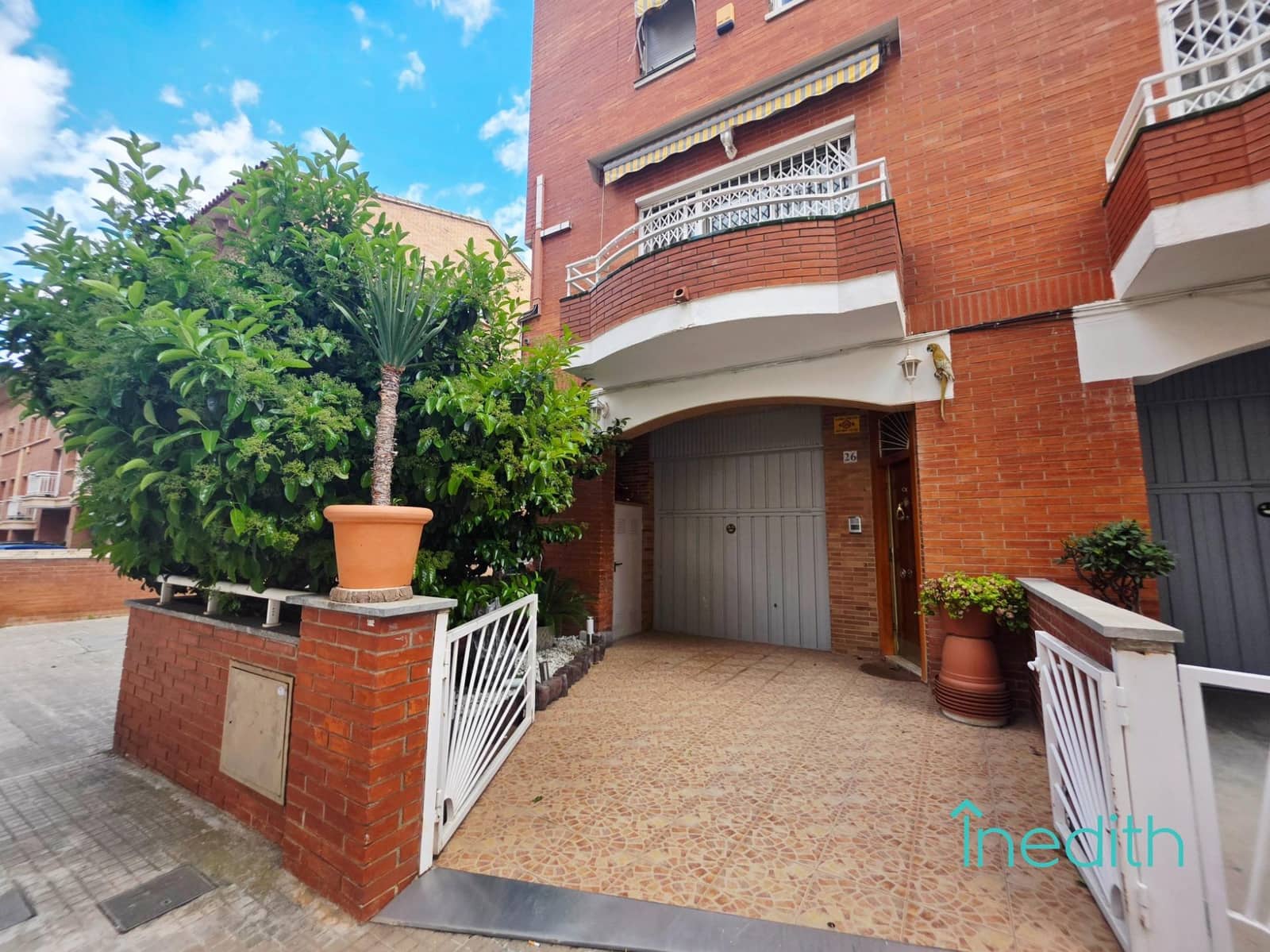 5 bedroom Terraced Villa for sale in Viladecans with garage - € 650,000 (Ref: 9763676)