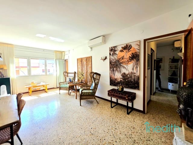 3 sovrum Lägenhet till salu i Cubelles - 205 000 € (Ref: 9778295)