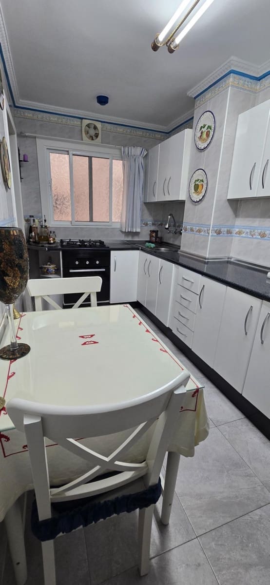 Apartamento de 3 habitaciones en Fuengirola en venta - 295.000 € (Ref: 9367657)