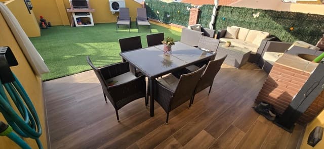 4 makuuhuone Rivitalo myytävänä paikassa Puerto de la Torre, Málaga kaupunki - 424 000 € (Ref: 9367663)