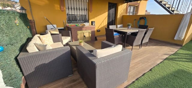 4 makuuhuone Rivitalo myytävänä paikassa Puerto de la Torre, Málaga kaupunki - 424 000 € (Ref: 9367663)