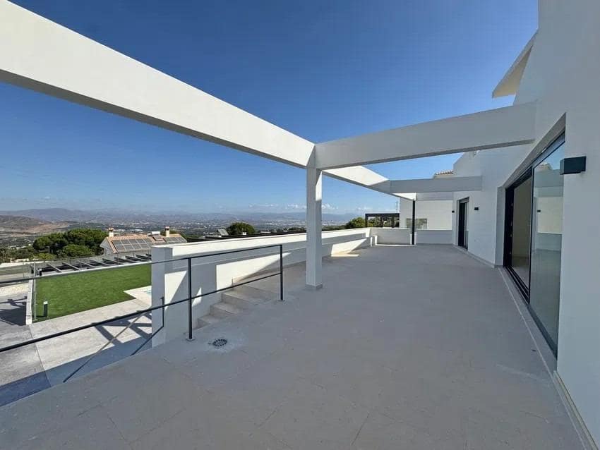 4 camera da letto Villa in vendita in Pinos de Alhaurin con piscina garage - 890.000 € (Rif: 9367664)